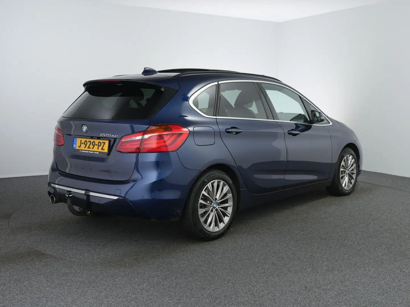 BMW 225 2-serie Active Tourer 225xe iPerformance High Exec Blau - 2