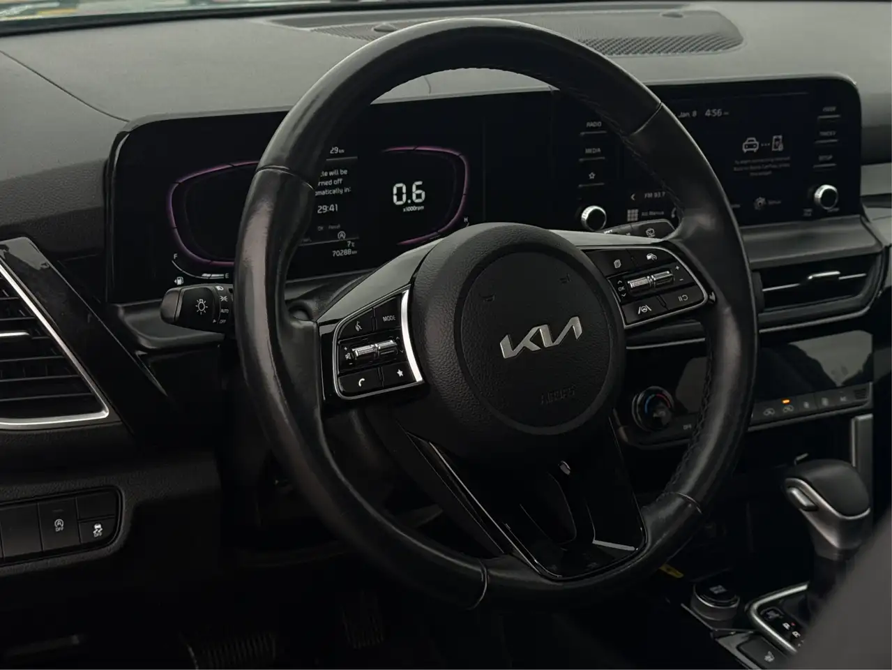 Kia Seltos снимка Kia Seltos