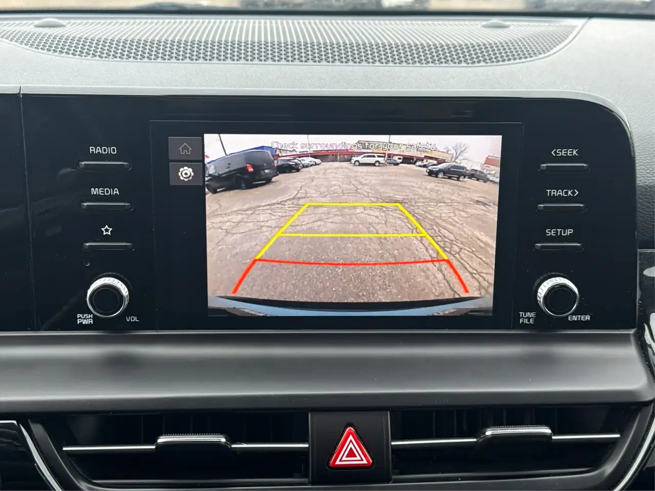 Kia Seltos снимка Kia Seltos