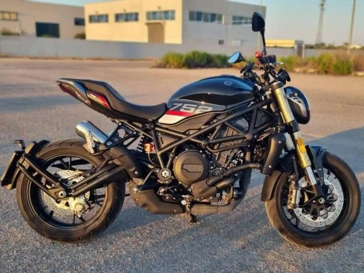 Benelli 752 S Nero - 1