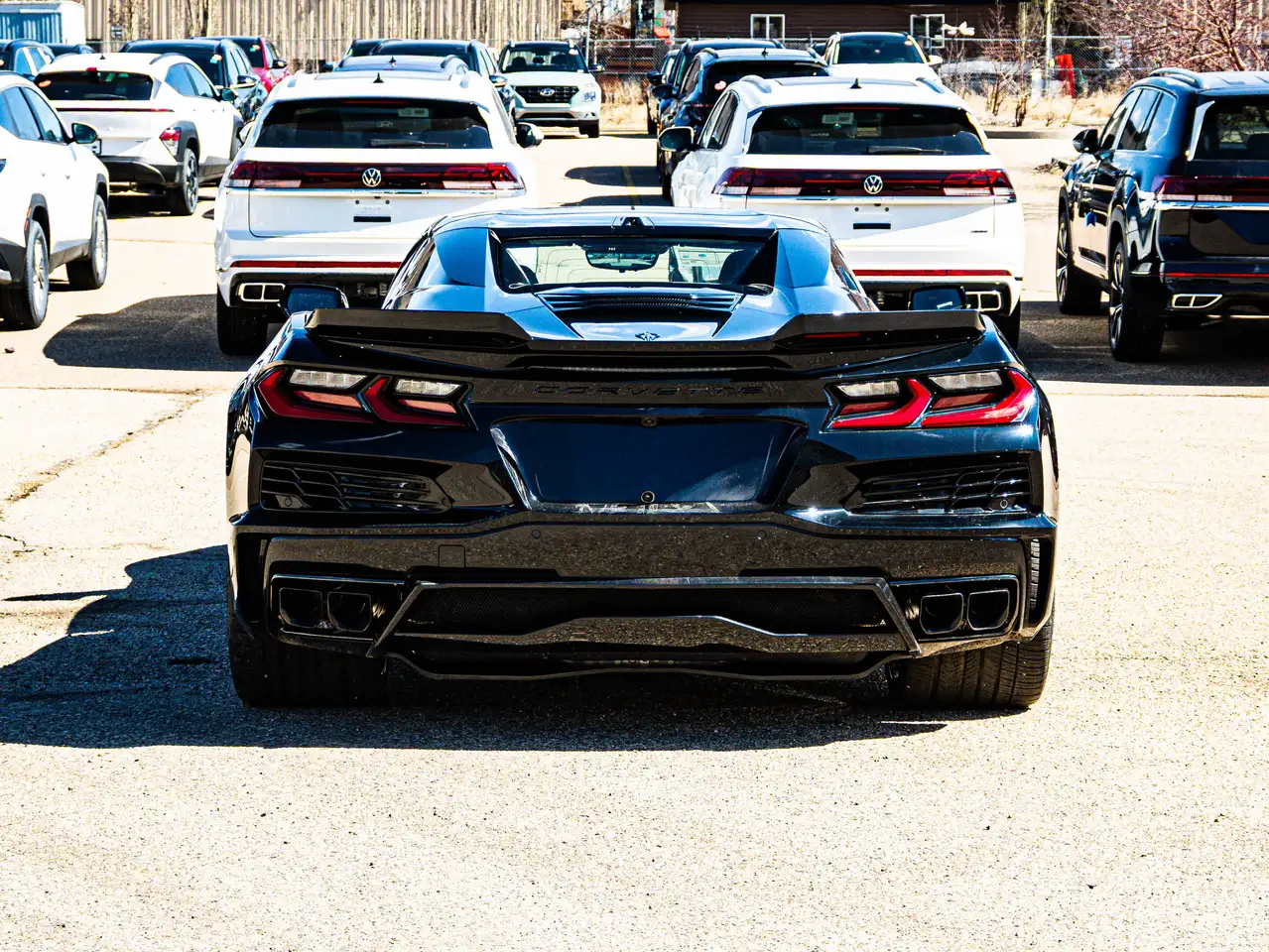 Chevrolet Corvette снимка Chevrolet Corvette