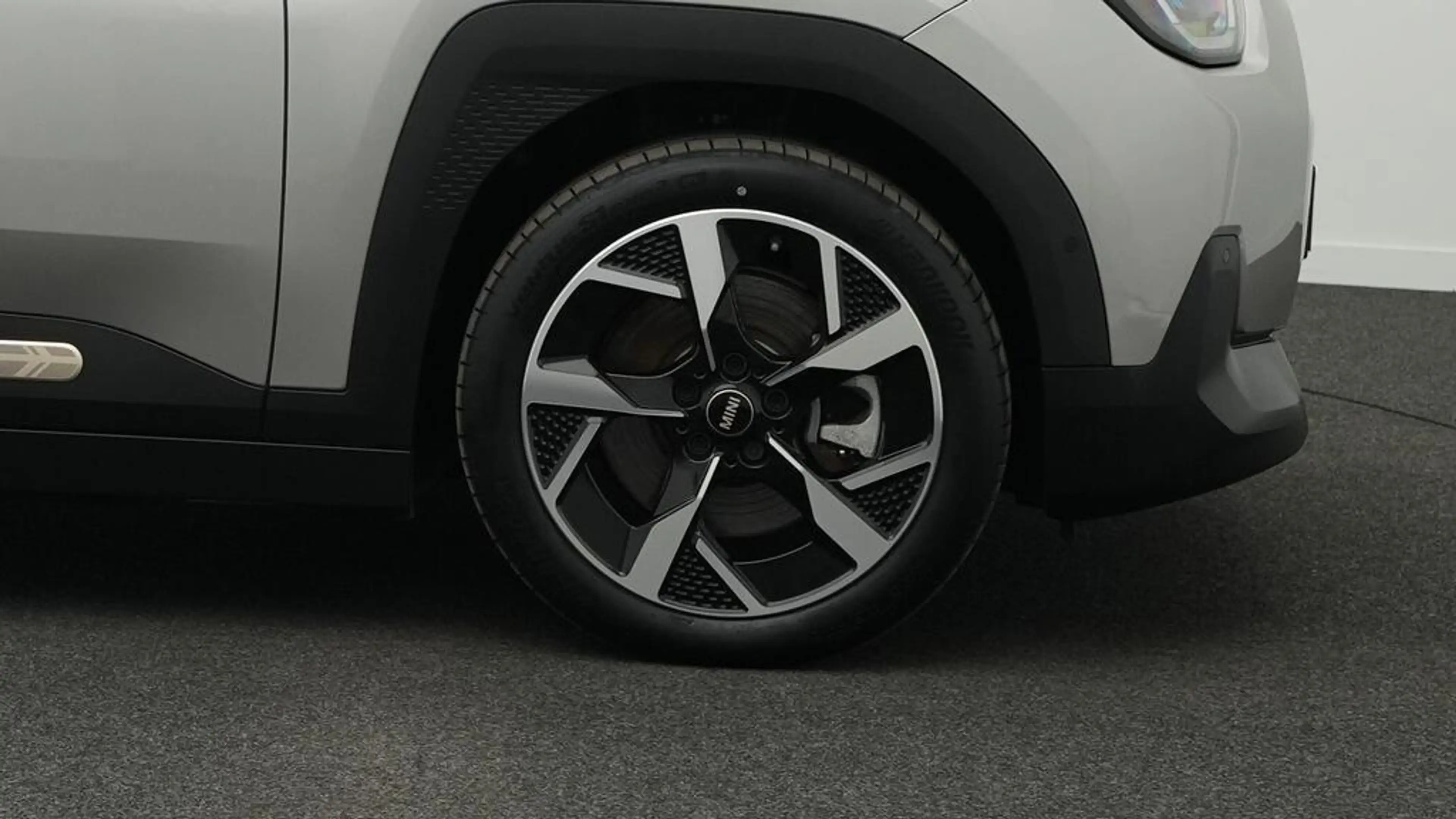 MINI Aceman Classic Trim — photo 10