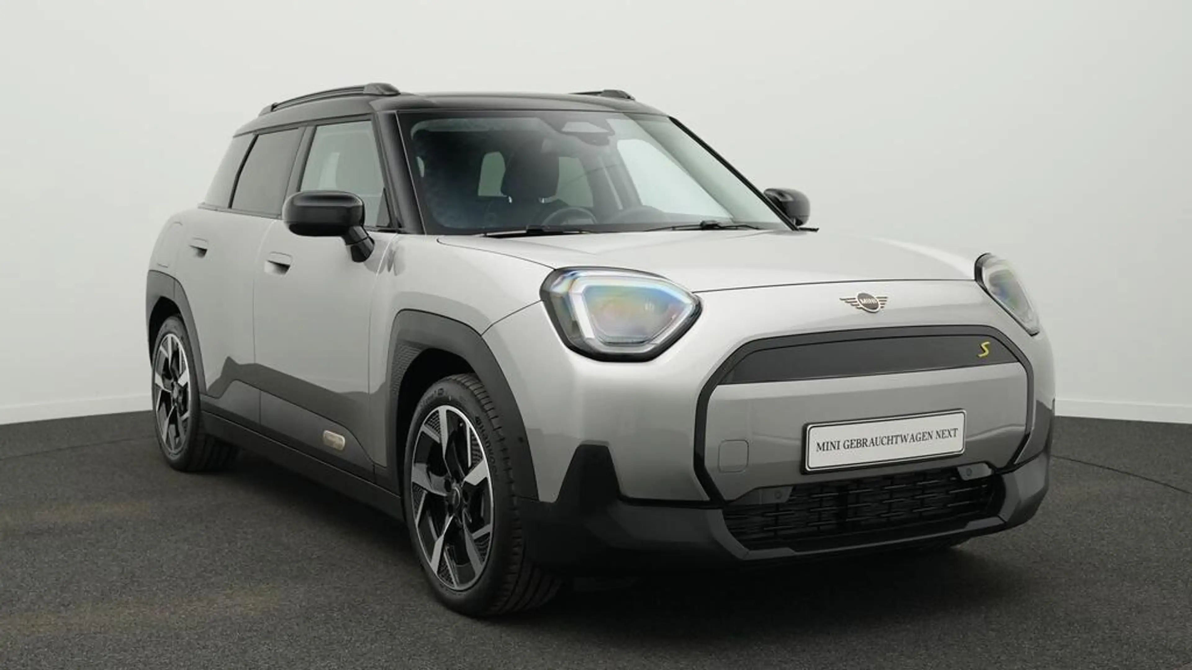 MINI Aceman Classic Trim — photo 15