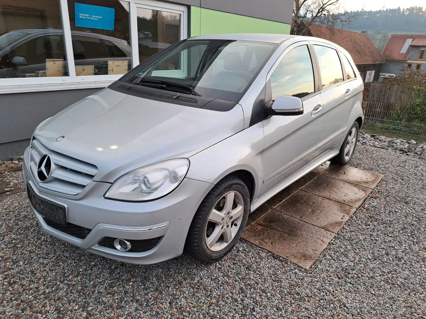 Mercedes-Benz B 200 B B 200 "AHK-SHZ-PDC" Argent - 1