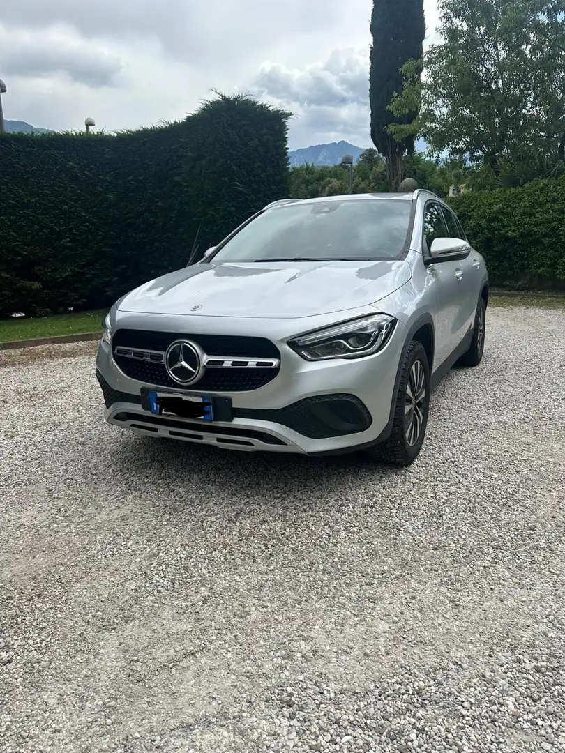 Mercedes-Benz GLA 200 - 2
