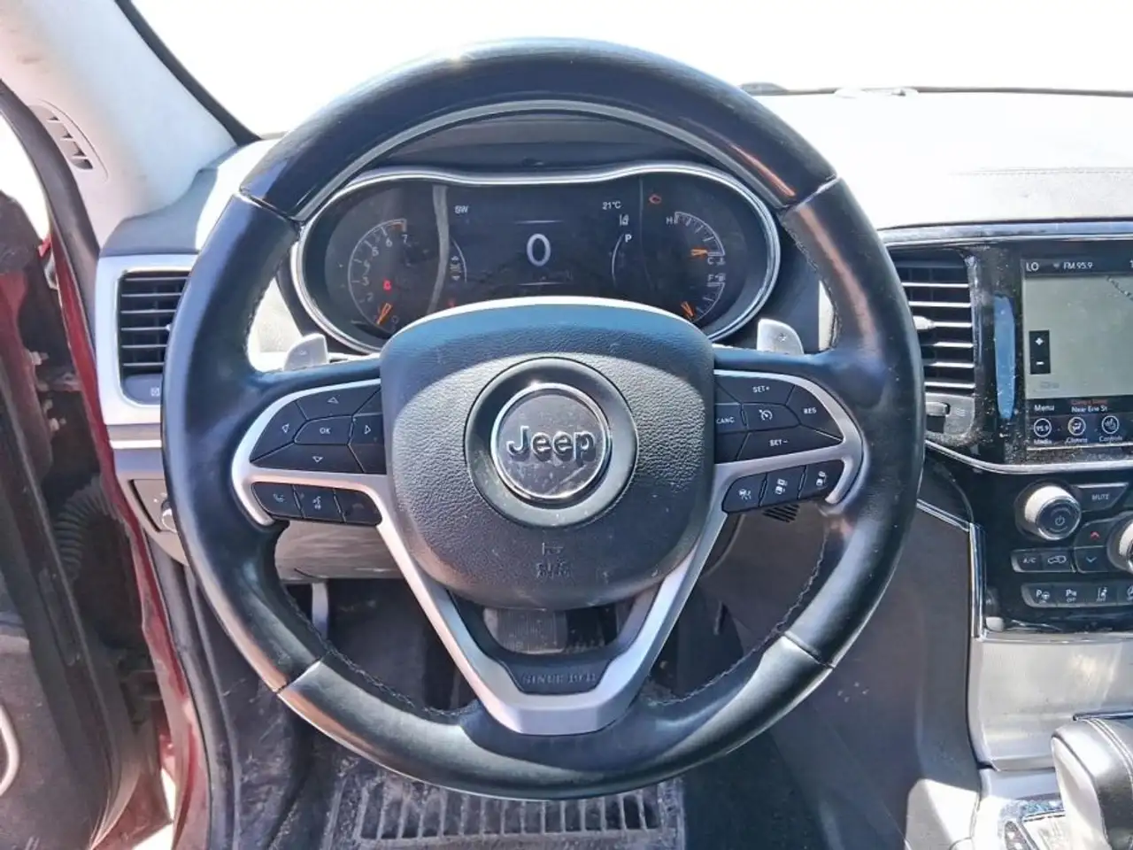 Jeep Grand Cherokee снимка Jeep Grand Cherokee