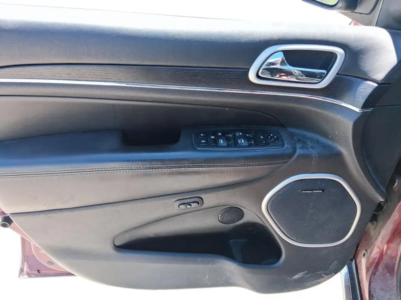 Jeep Grand Cherokee снимка Jeep Grand Cherokee