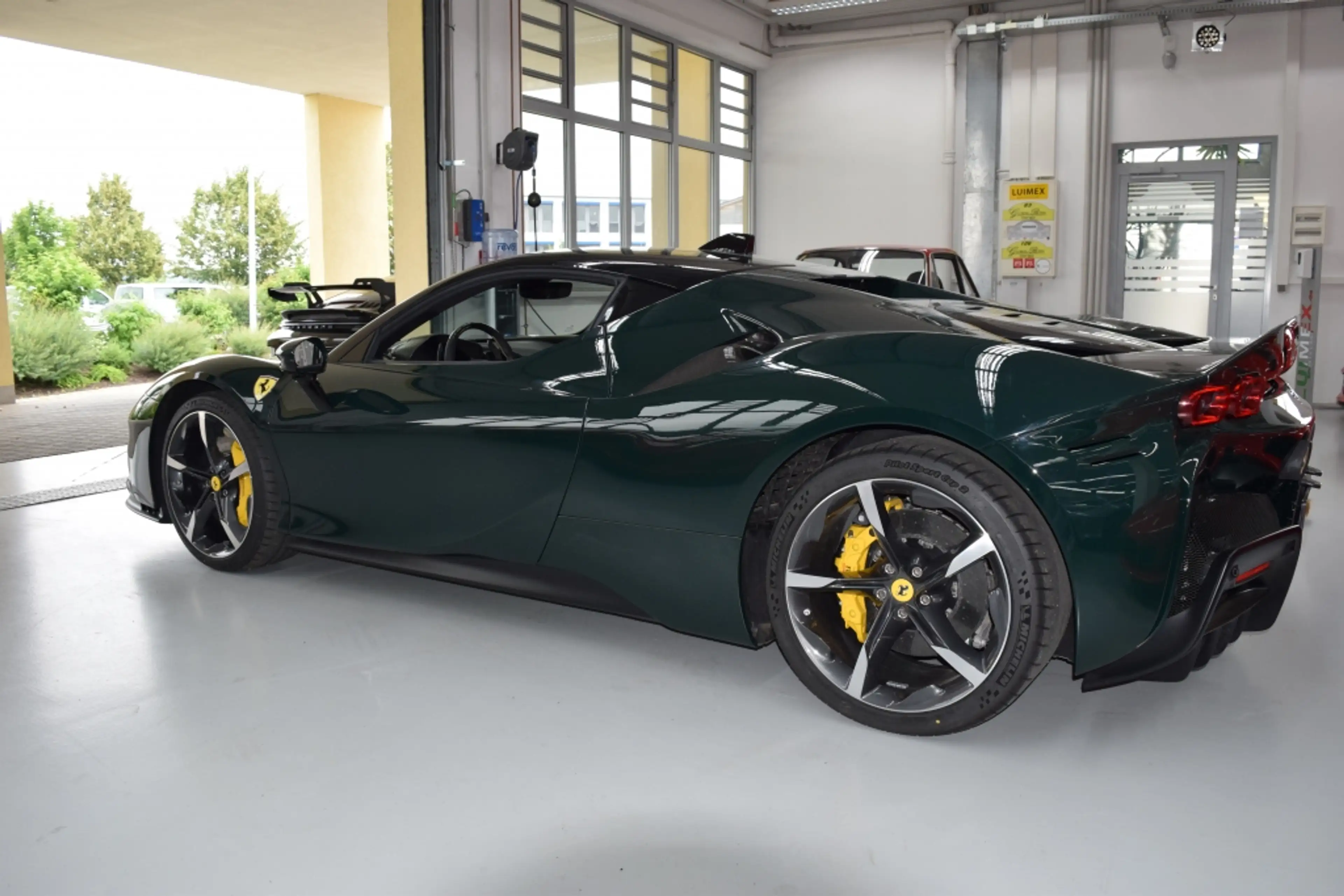 Ferrari SF90 Stradale SF90 Assetto Fiorano Paket — photo 7