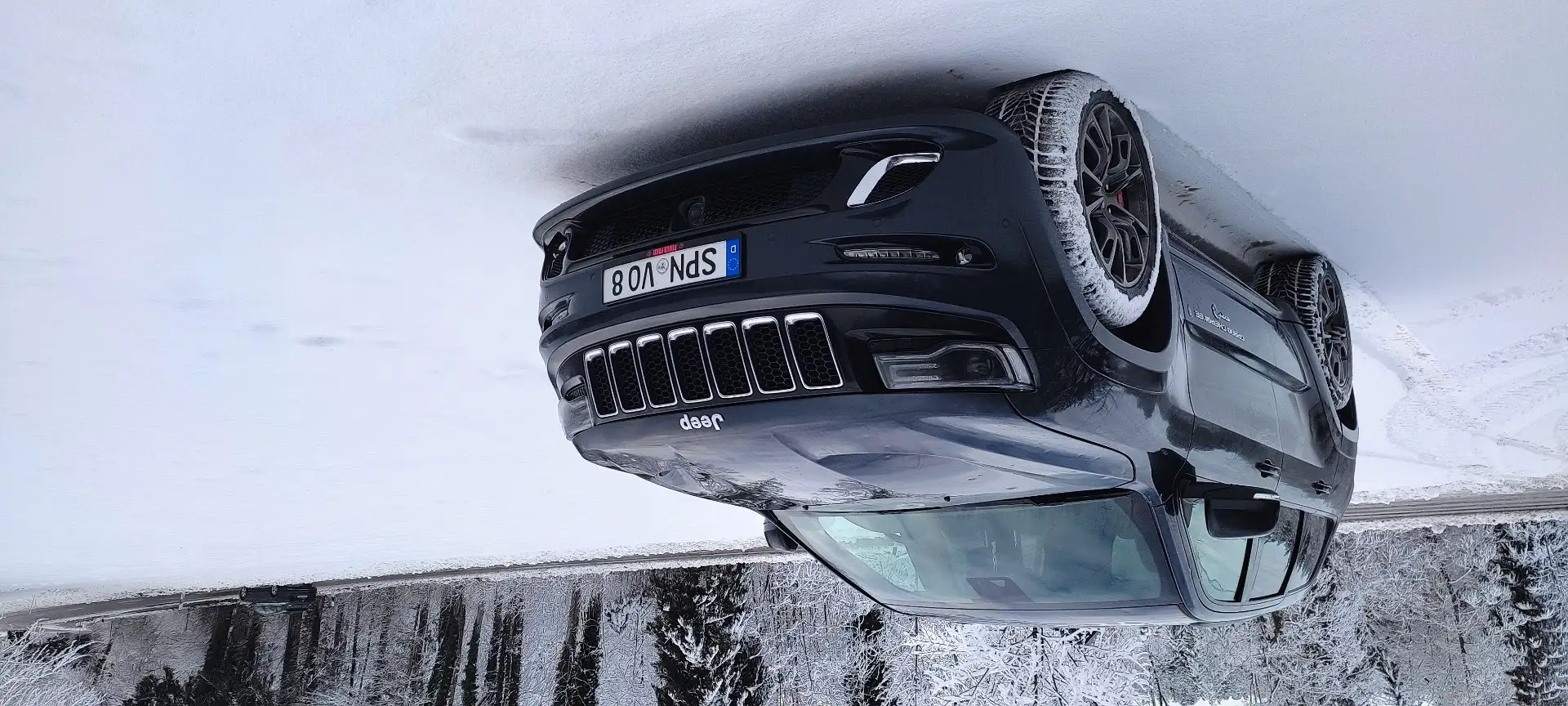 Jeep Grand Cherokee 6.4 V8 HEMI SRT Grau - 1
