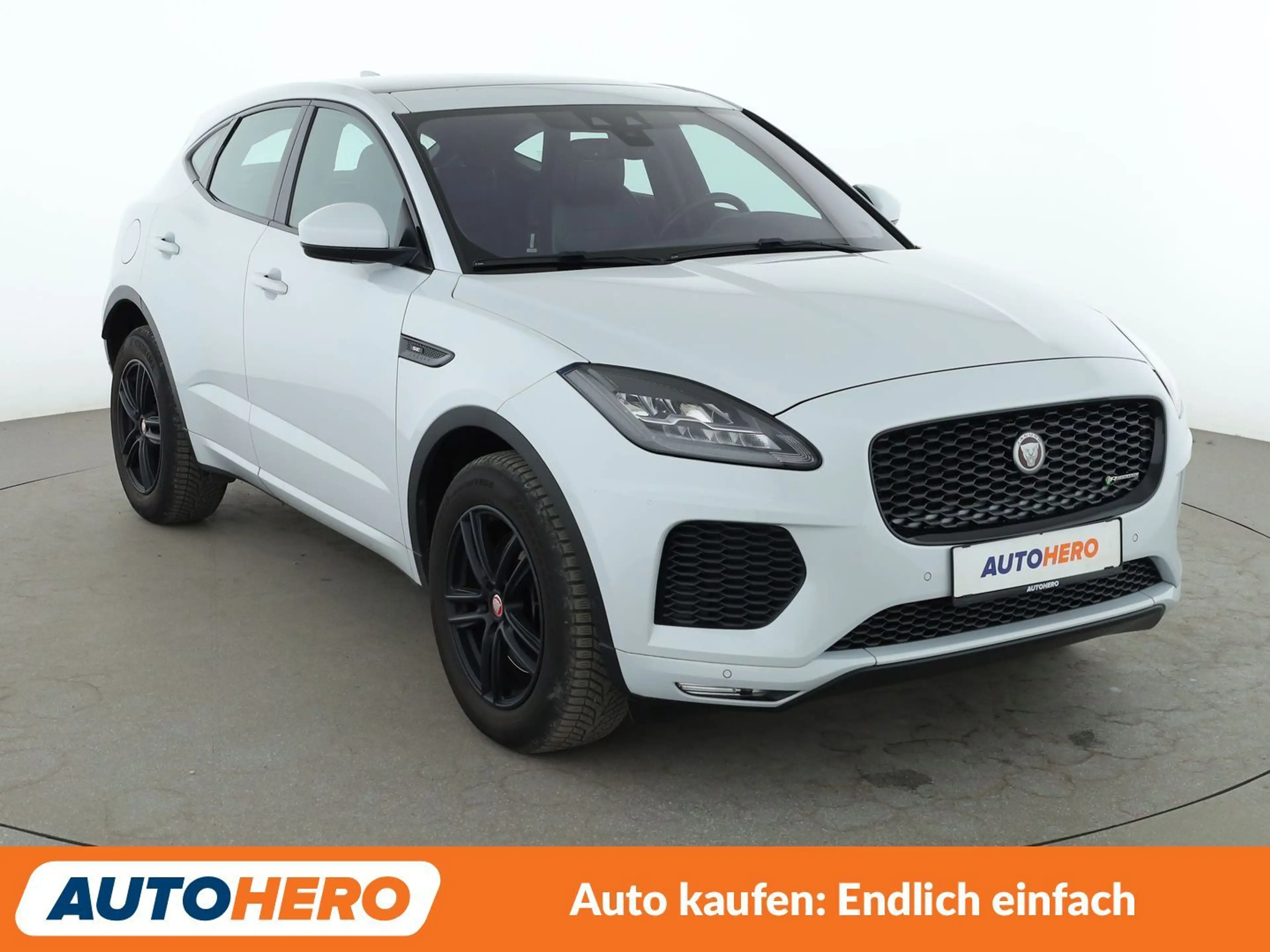 Jaguar E-Pace P200 R-Dynamic SE AWD Aut.*NAVI*LED*ACC*PDC*SHZ* — photo 8