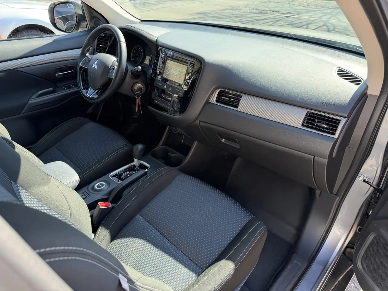 Mitsubishi Outlander fotografie Mitsubishi Outlander
