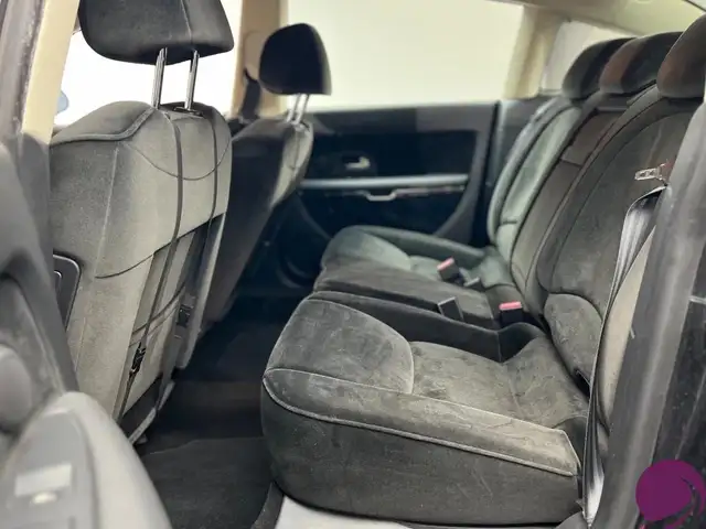 Citroen C6 view 8
