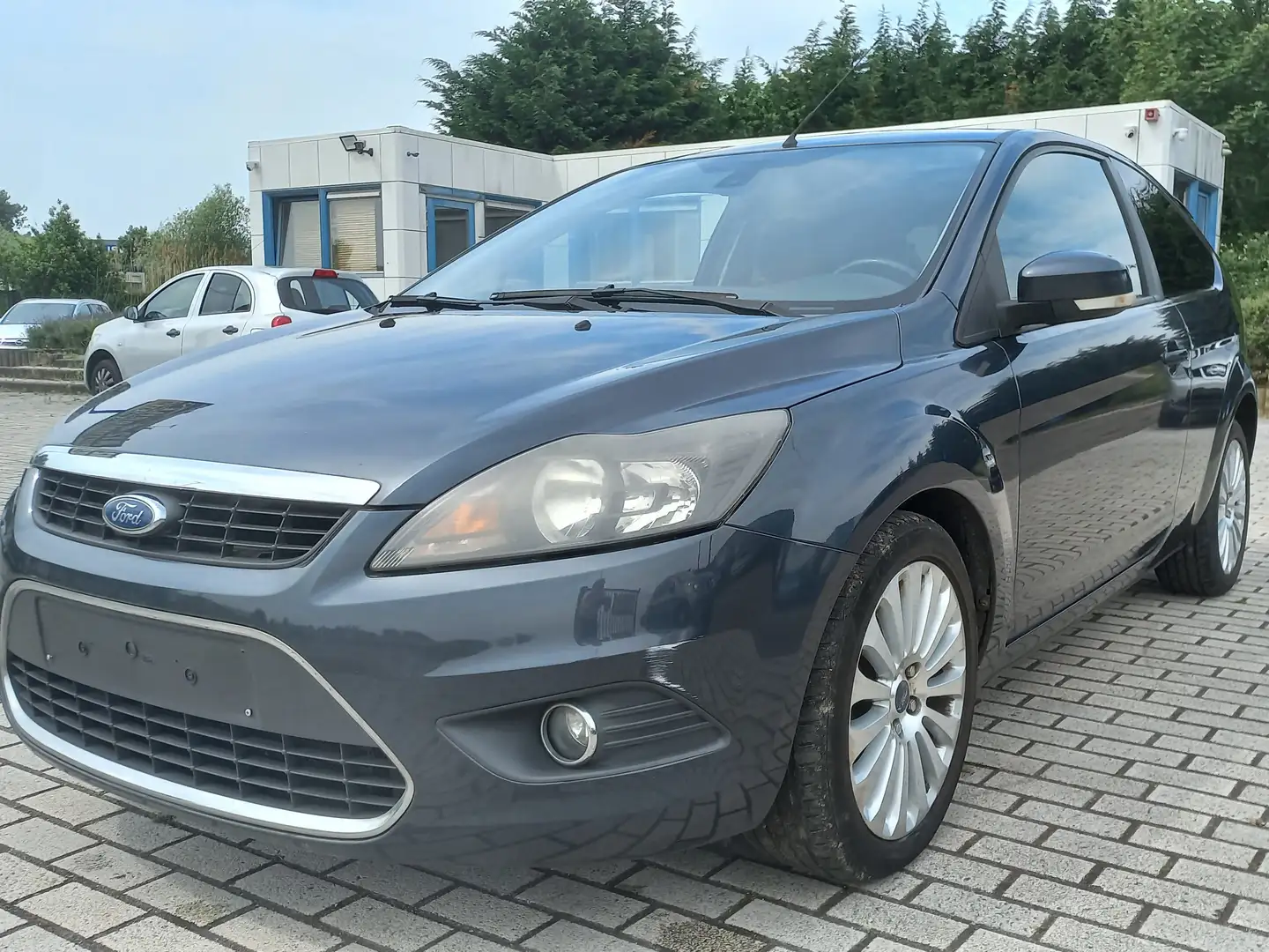 Ford Focus 1.8 TDCi Titanium | Airco | Leder | Cruise | Gris - 1