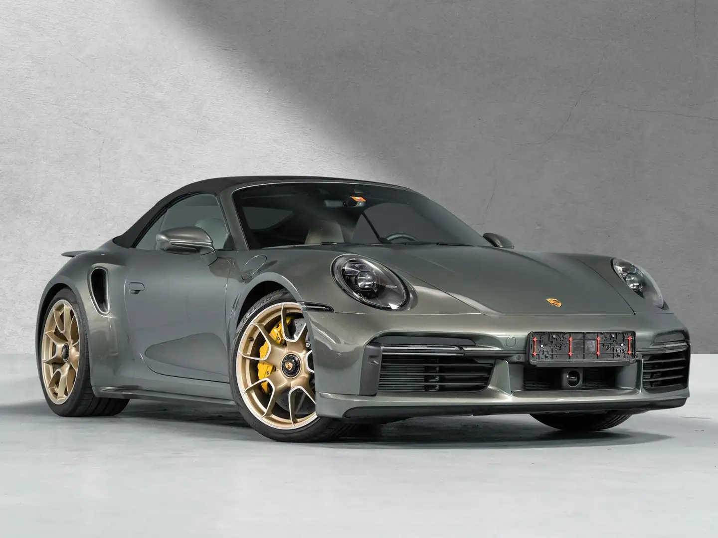 Porsche 992 911 Turbo S Cabriolet, 1.Hd.,Burmester,Lift Groen - 2