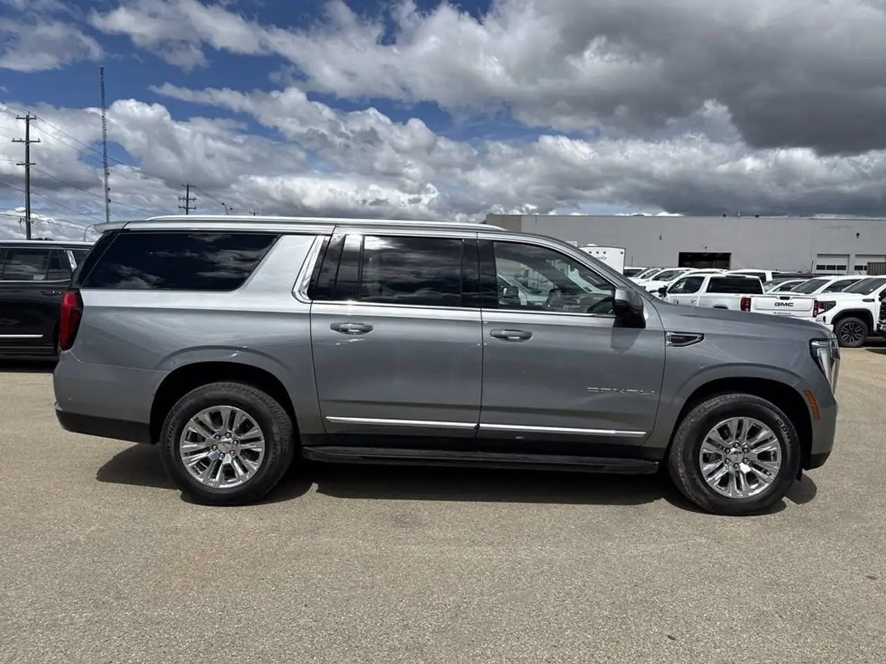 GMC Yukon снимка GMC Yukon