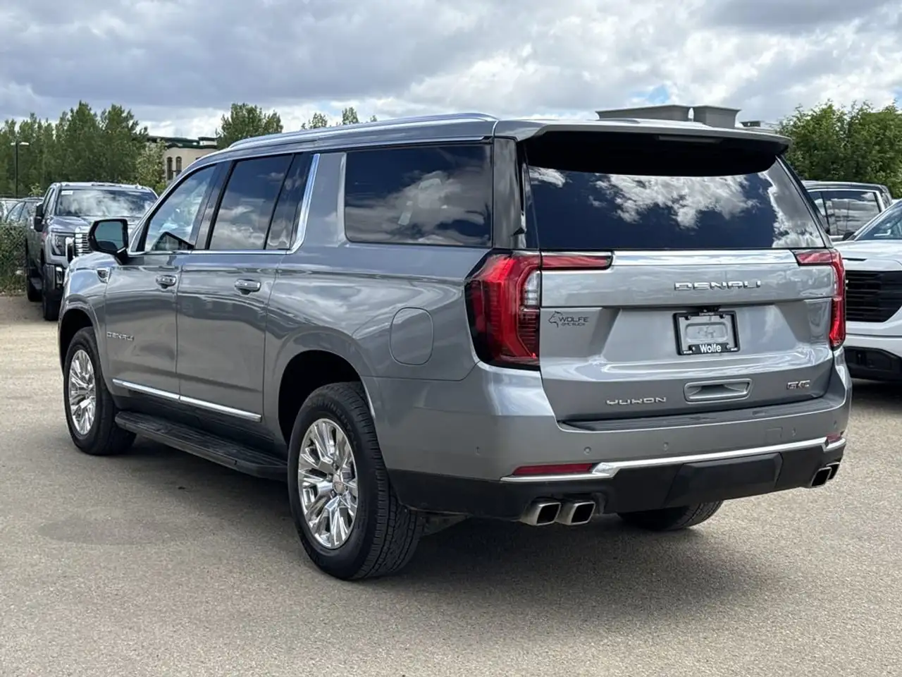 GMC Yukon снимка GMC Yukon