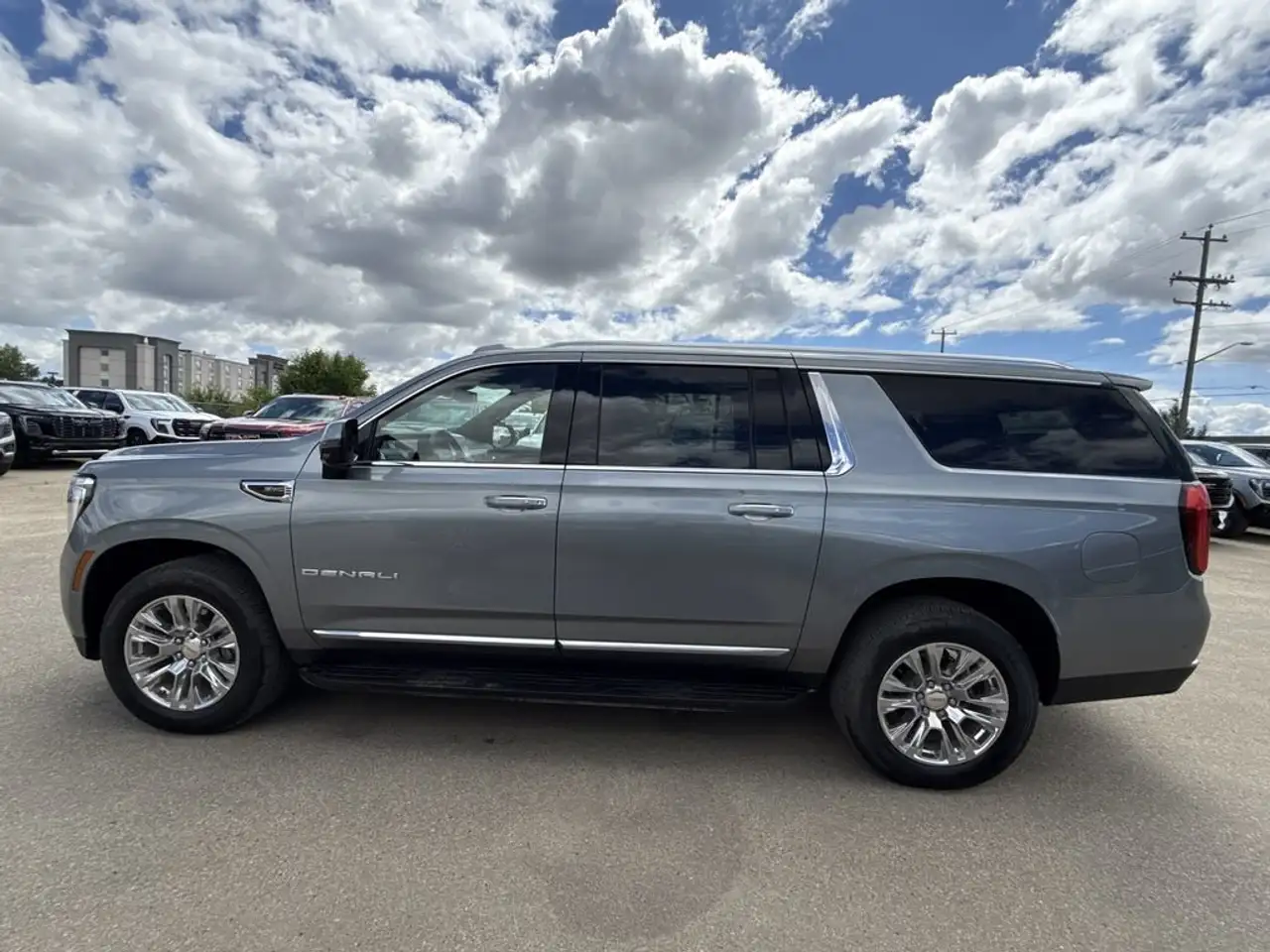 GMC Yukon снимка GMC Yukon