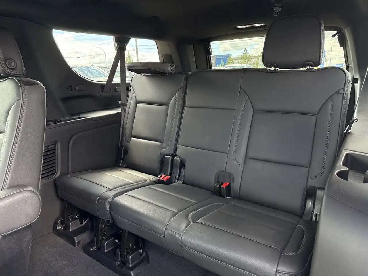 GMC Yukon снимка GMC Yukon