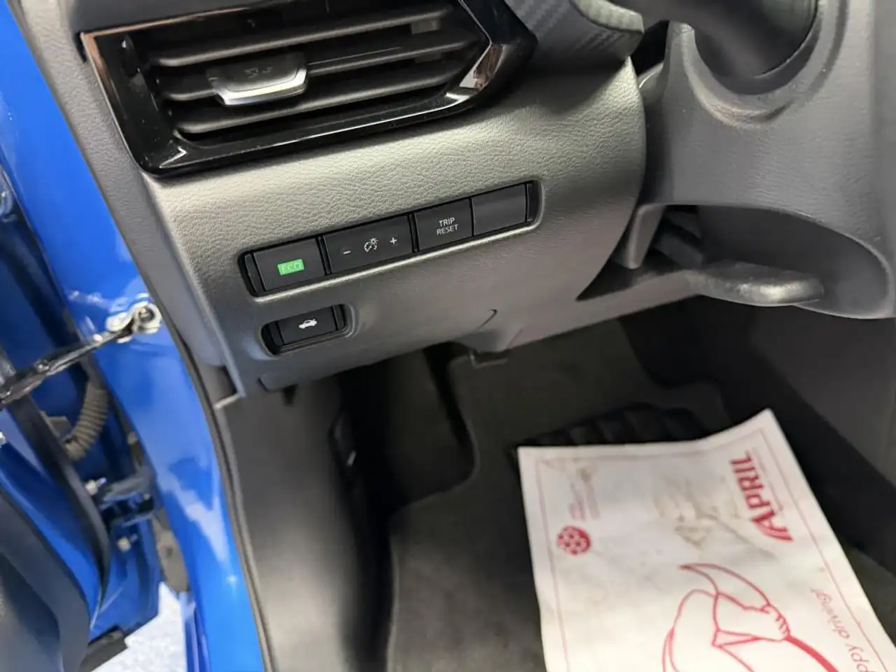 Nissan Sentra снимка Nissan Sentra