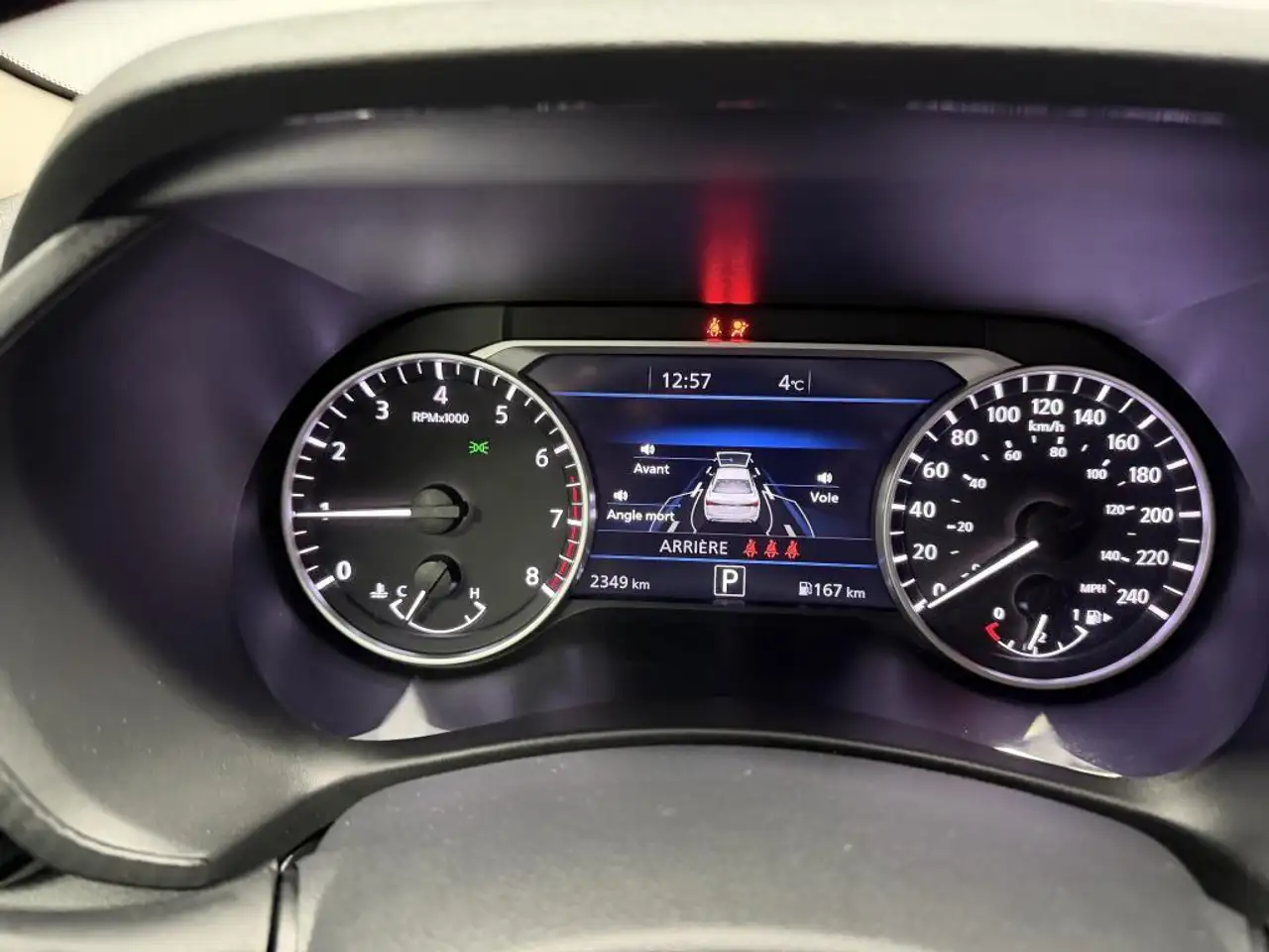 Nissan Sentra снимка Nissan Sentra