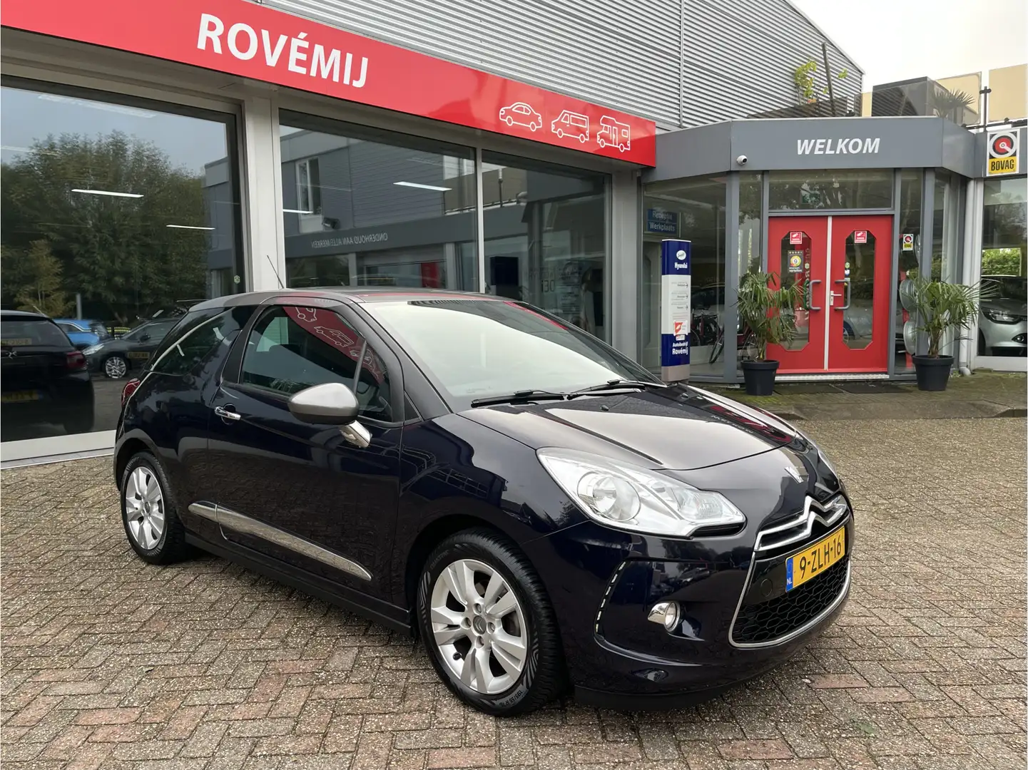 Citroen DS3 1.2 PureTech So Chic Bluetooth, Airco, Navi, Parke Azul - 1