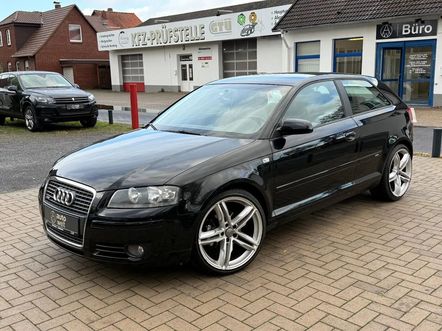Audi A3 1.4 TFSI S line Sportpaket plus, Service neu Schwarz - 1