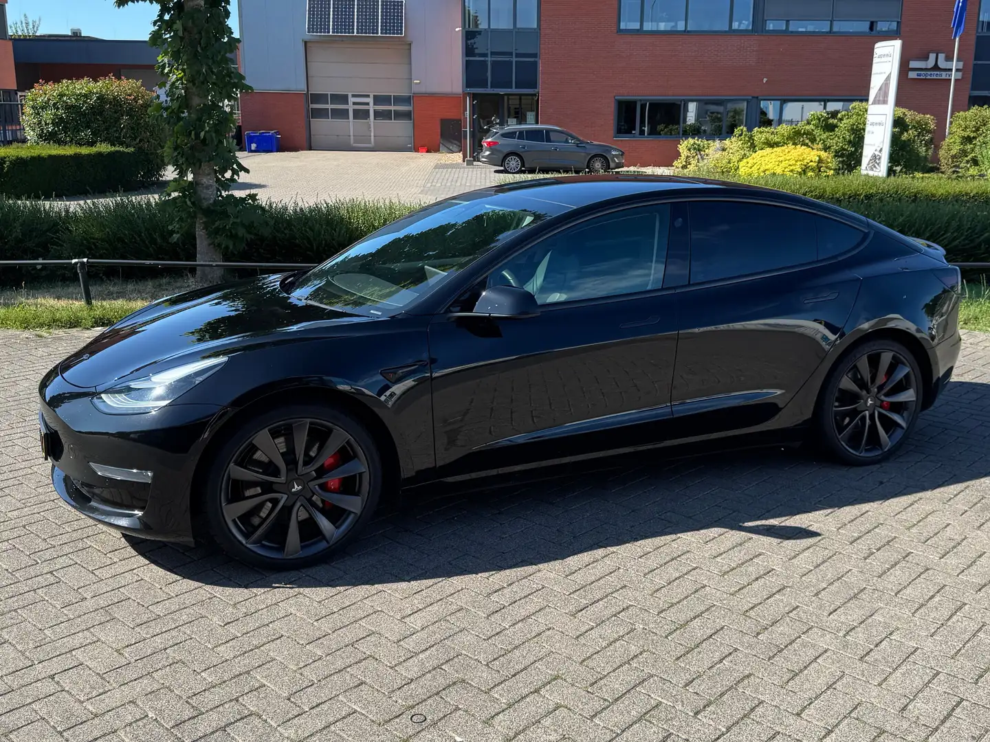 Tesla Model 3 Model 3 Performance AWD75kWh Zwart - 2