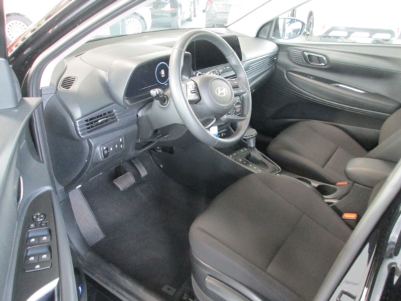 Hyundai i20 Trend Navi Kamera Shz Android Apple CarPlay — photo 12
