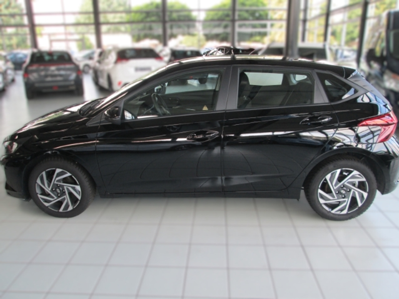 Hyundai i20 Trend Navi Kamera Shz Android Apple CarPlay — photo 3
