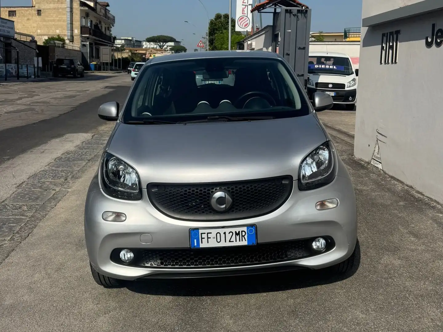 smart forFour Forfour 1.0 Youngster 71cv twinamic Argento - 1