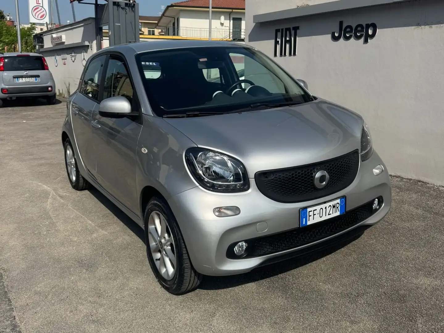 smart forFour Forfour 1.0 Youngster 71cv twinamic Argento - 2