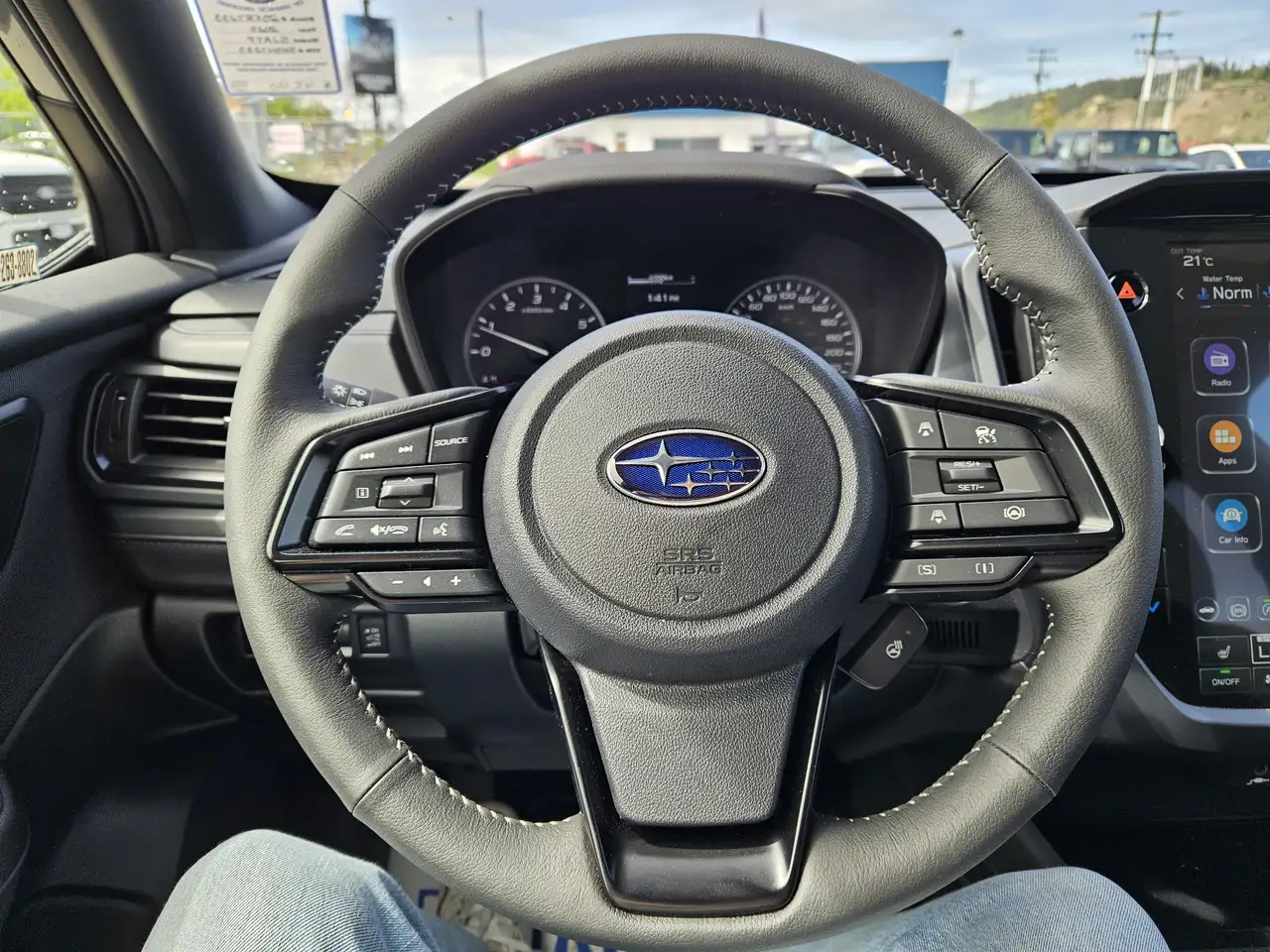 Subaru Forester снимка Subaru Forester