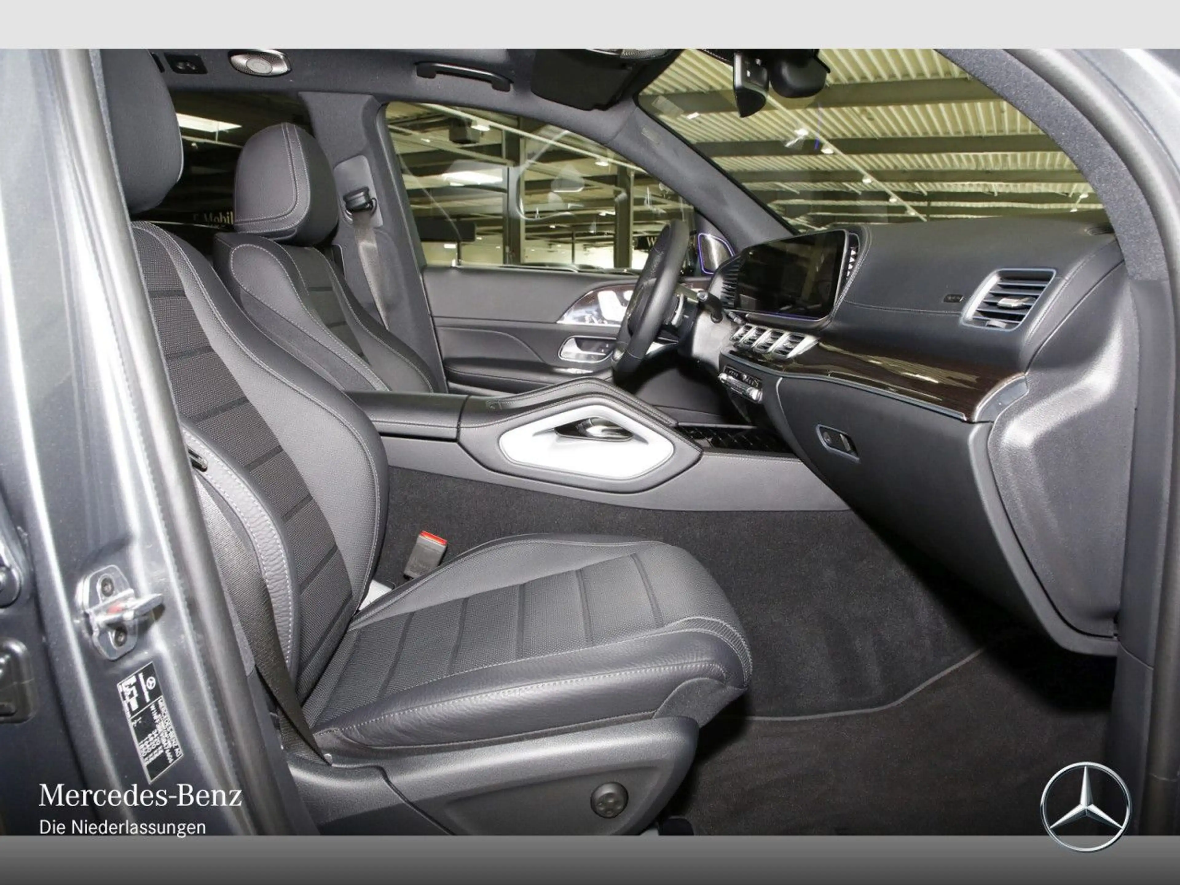 Mercedes-Benz GLS 350 d 4M AMG+PANO+360+AHK+MULTIBEAM+STHZG+HUD — photo 6