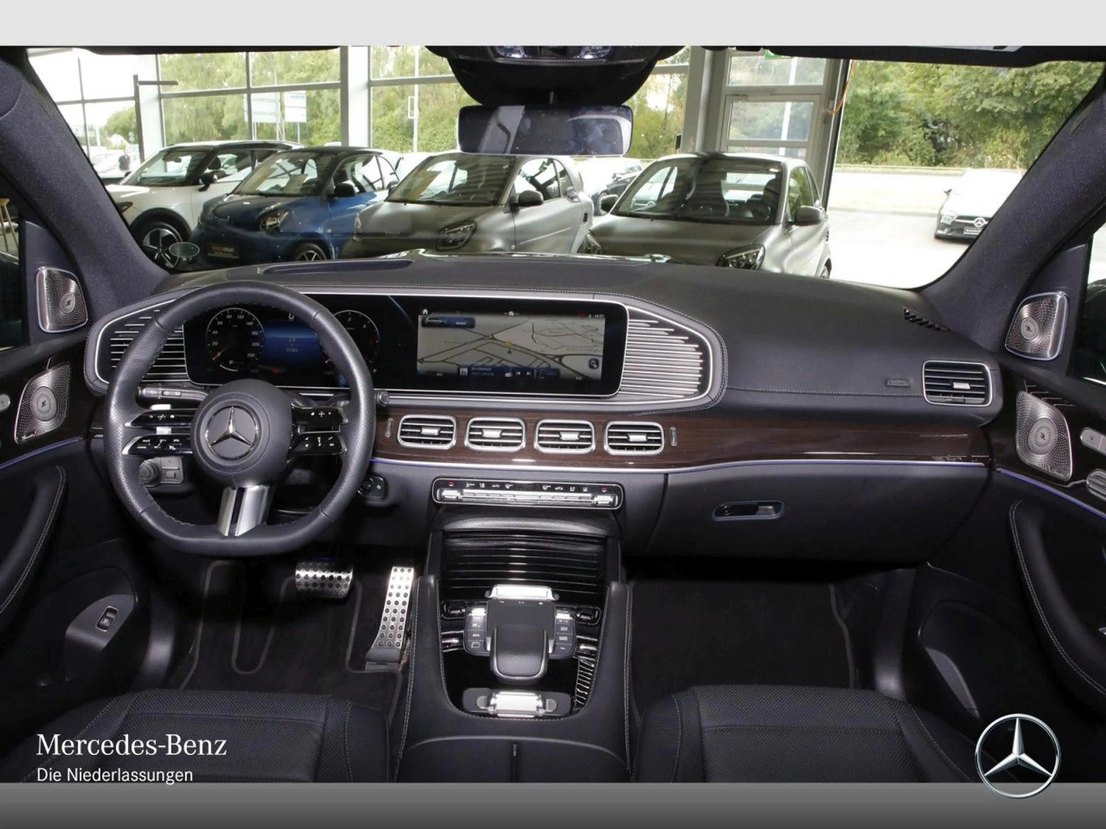 Mercedes-Benz GLS 350 d 4M AMG+PANO+360+AHK+MULTIBEAM+STHZG+HUD — photo 9