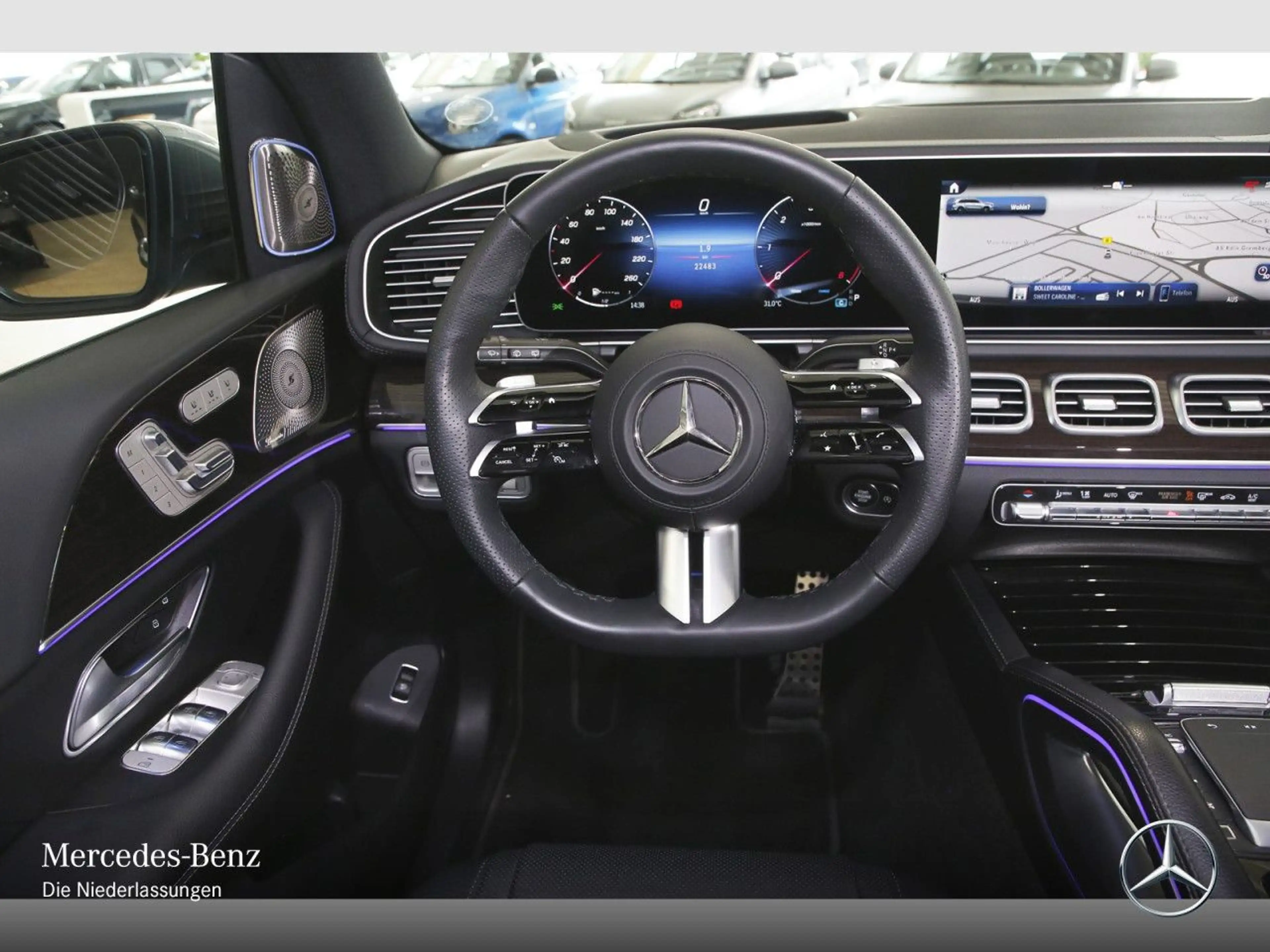 Mercedes-Benz GLS 350 d 4M AMG+PANO+360+AHK+MULTIBEAM+STHZG+HUD — photo 13