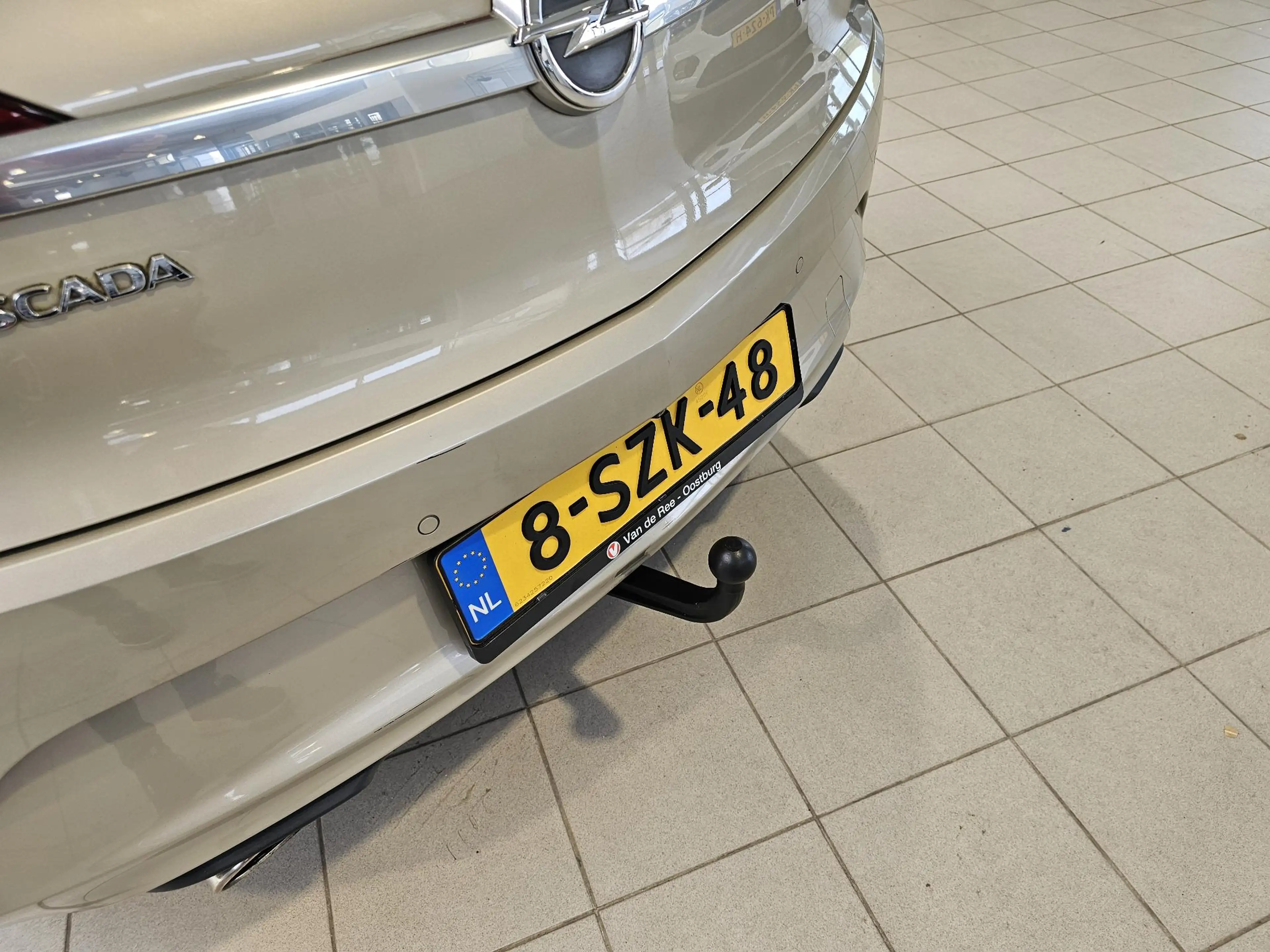 Opel Cascada 1.6 Turbo Cosmo — photo 5
