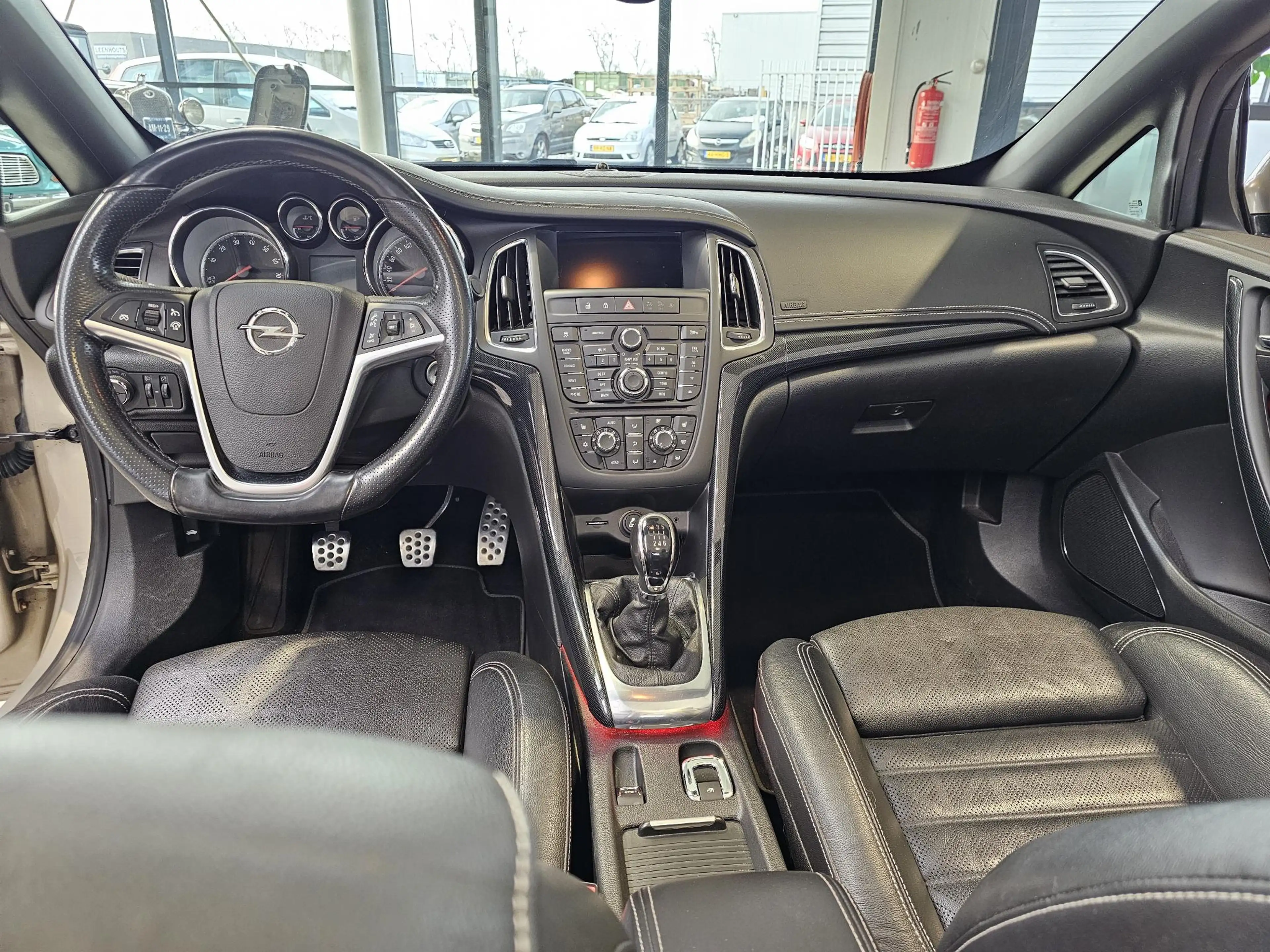 Opel Cascada 1.6 Turbo Cosmo — photo 13