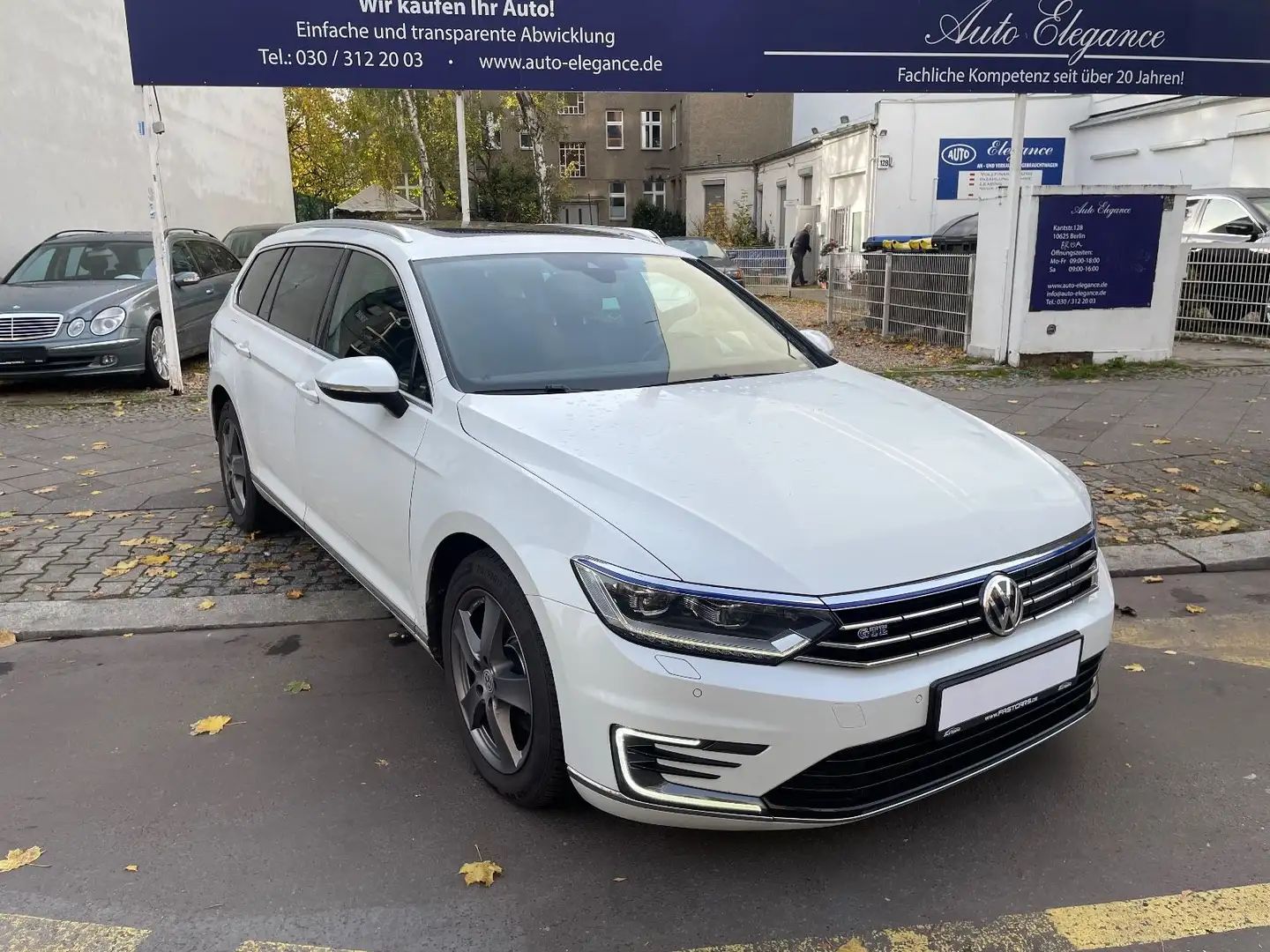 Volkswagen Passat Variant GTE ACC HUD PANO Navi AHK Massage Blanc - 2