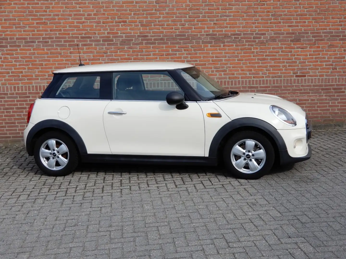 MINI 1.2 ONE SALT Wit - 2