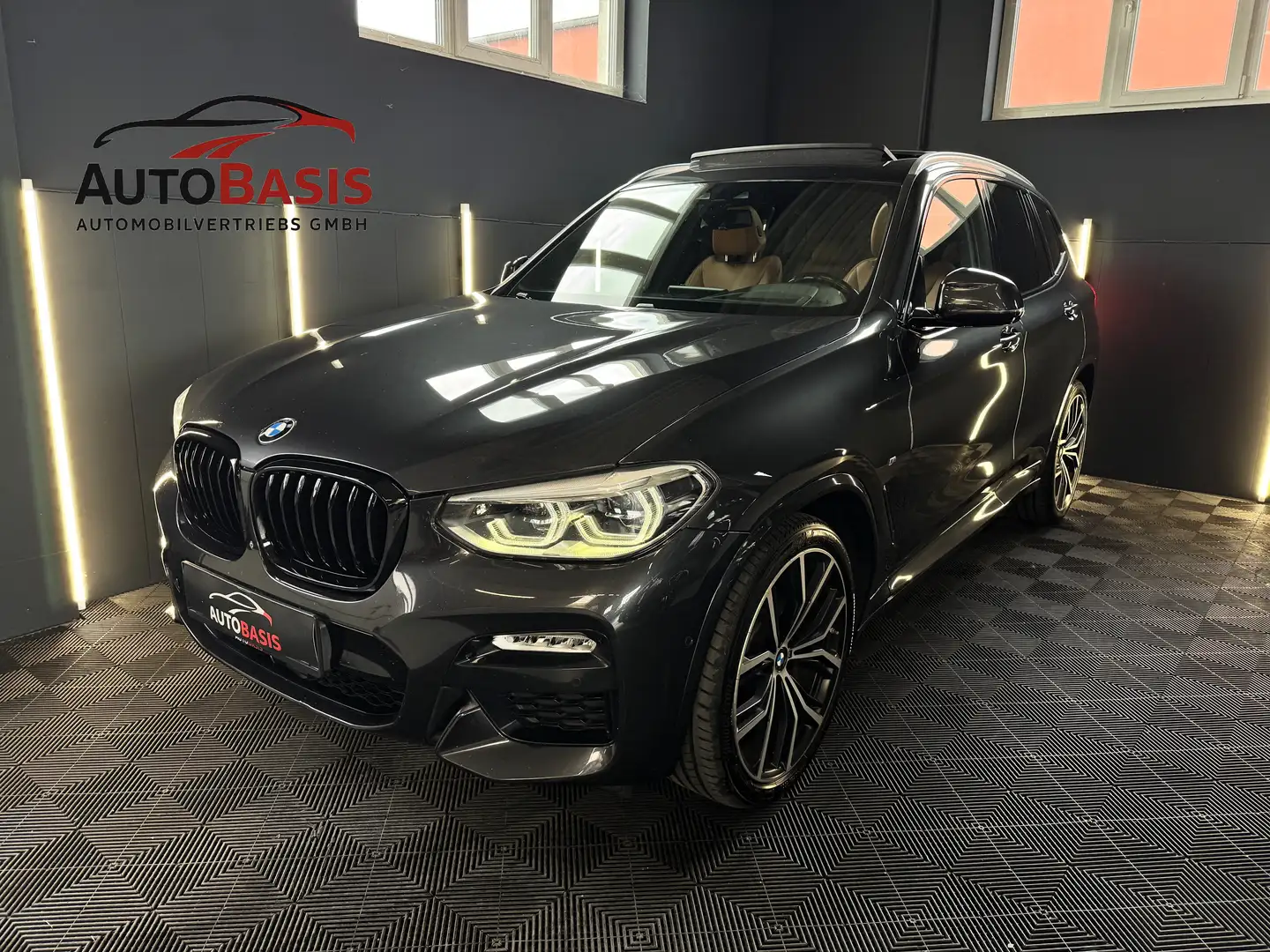 BMW X3 xDrive 20d M Sport LED/Pano/HUD/Keyless/ACC/21Zoll Grau - 1