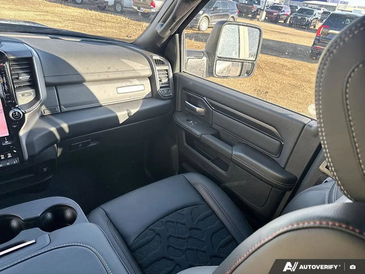 RAM 2500 снимка RAM 2500