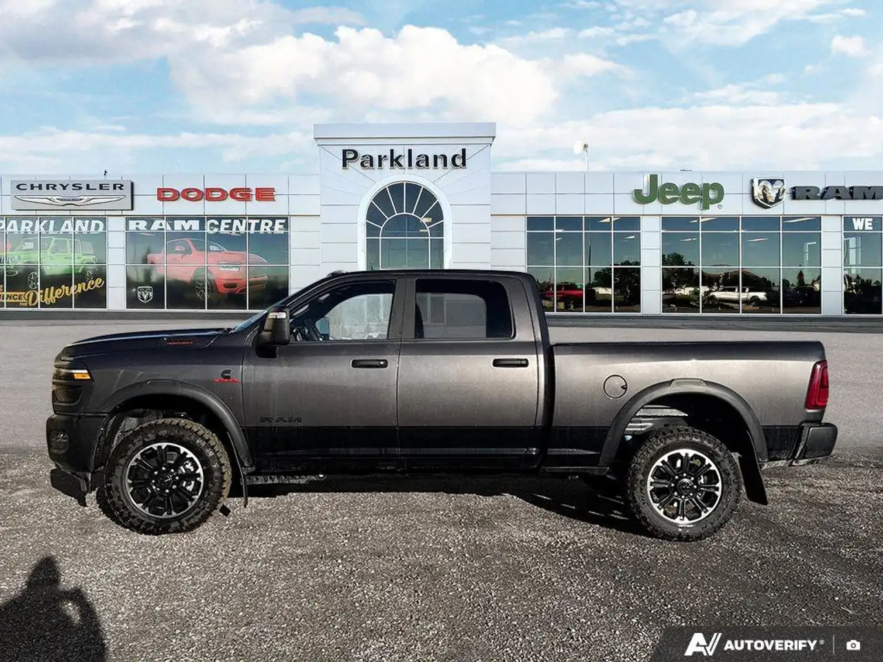 RAM 2500 снимка RAM 2500