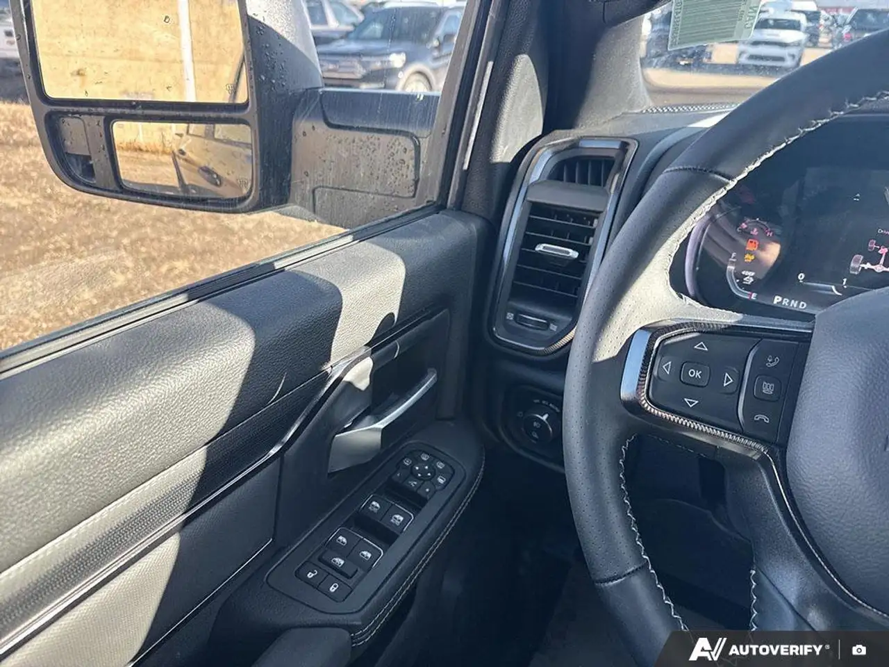 RAM 2500 снимка RAM 2500
