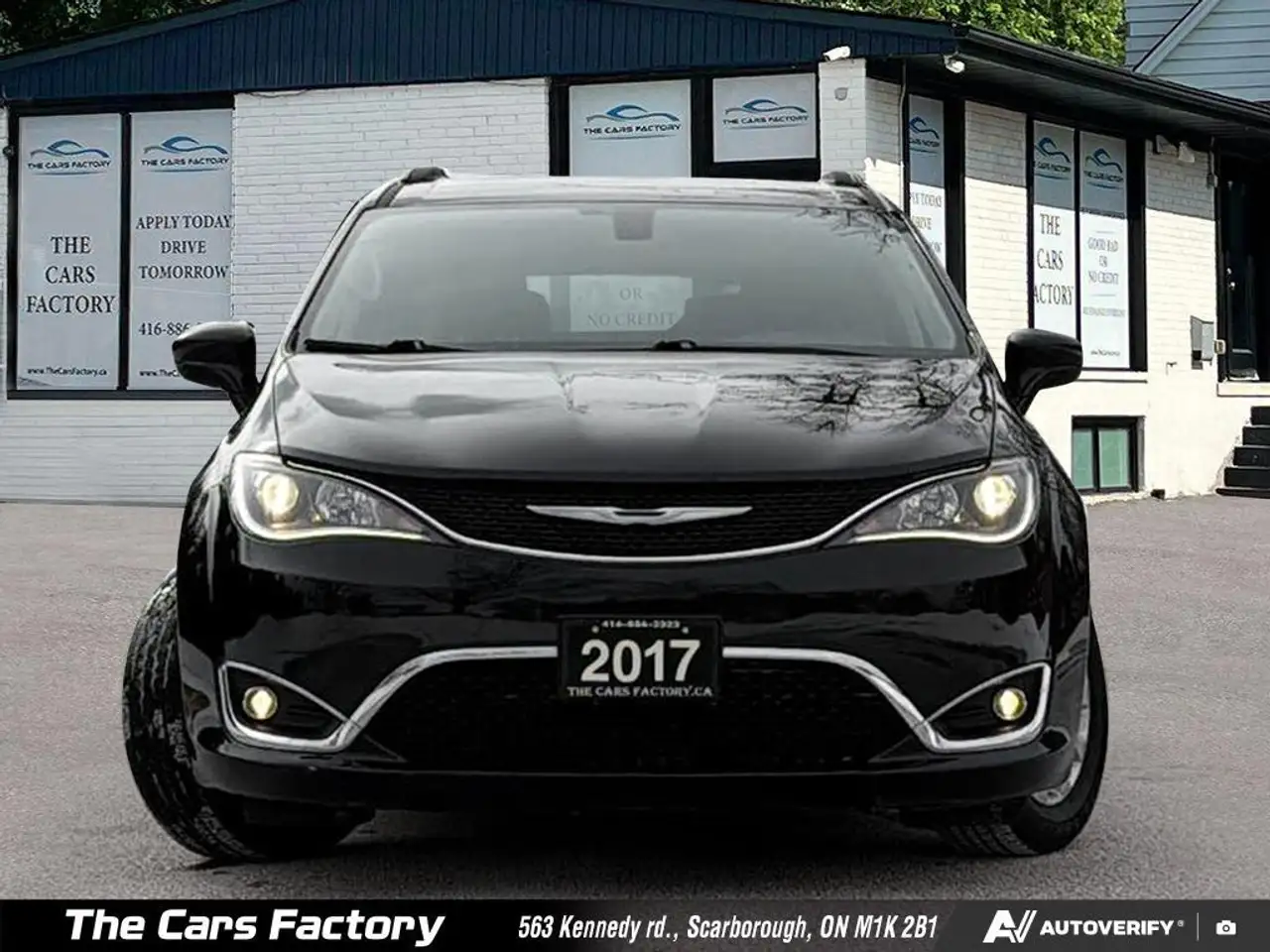 Chrysler Pacifica снимка Chrysler Pacifica
