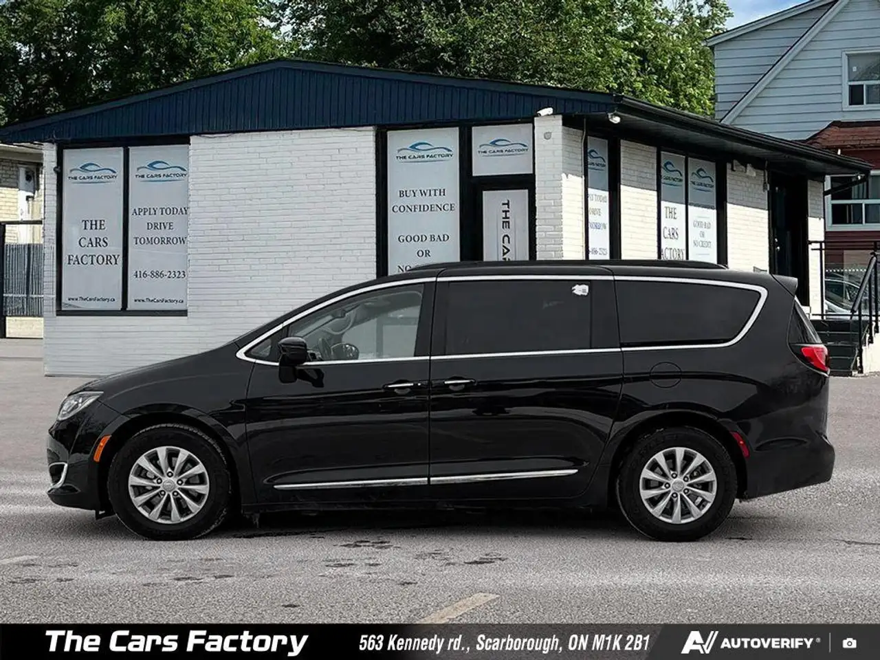 Chrysler Pacifica снимка Chrysler Pacifica