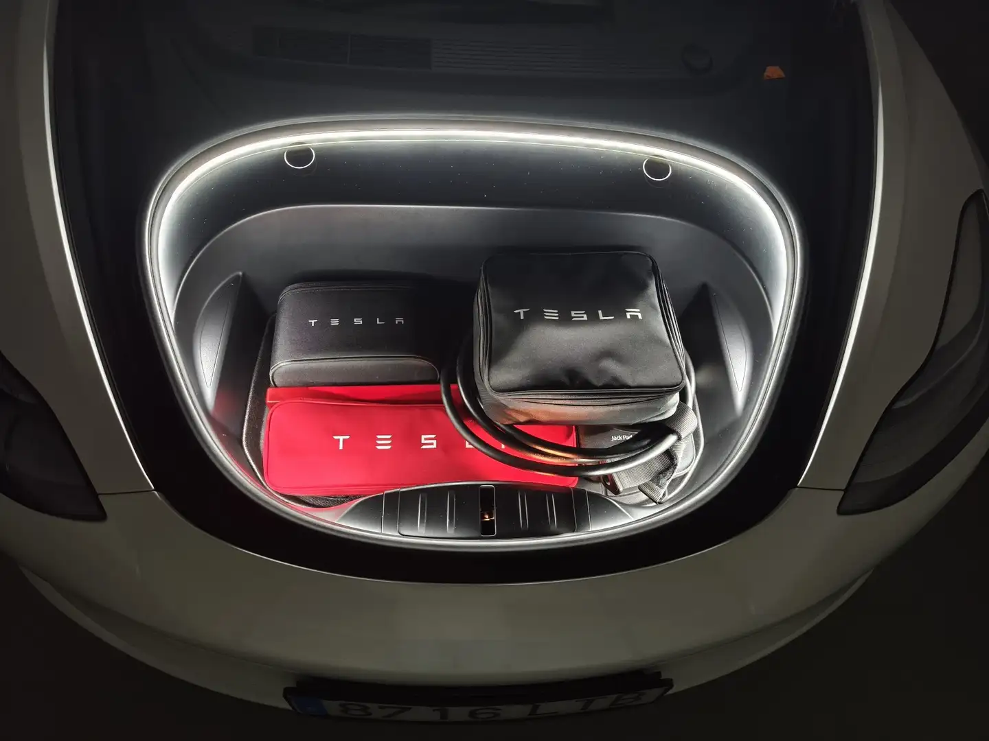 Tesla Model 3 Long-Range Dual Motor AWD - 2