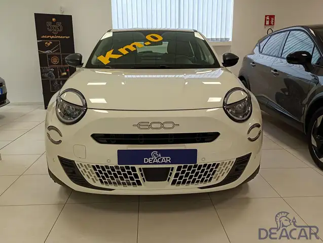 Fiat 600 view 2