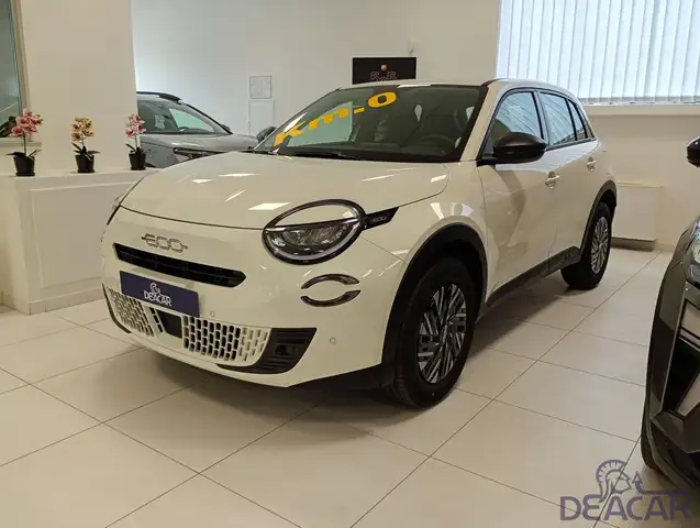 Fiat 600 in White for sale