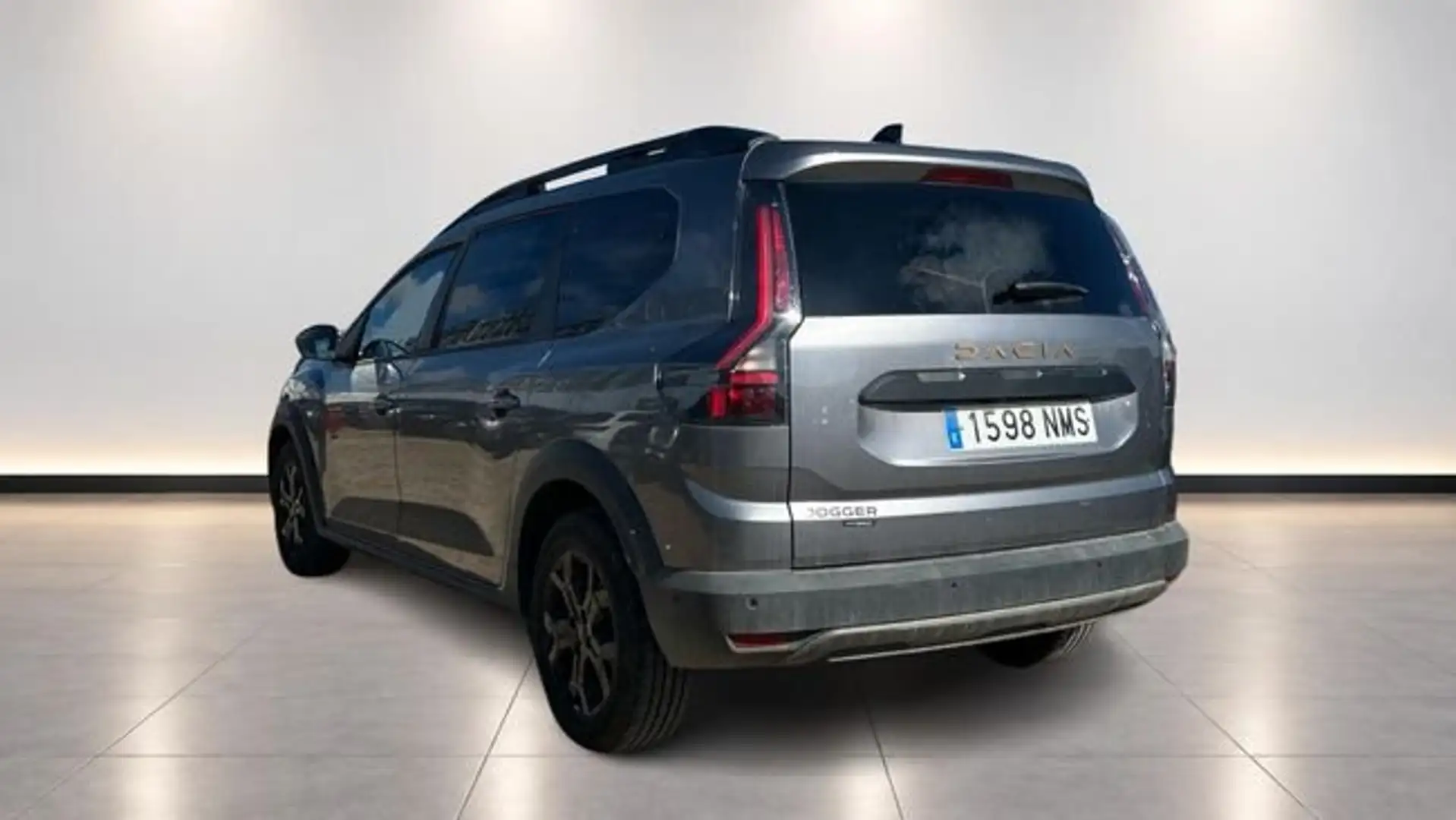 Dacia Jogger 1.8 HYBRID 114KW EXTREME 7S 155 5P 7 Plazas Gris - 2