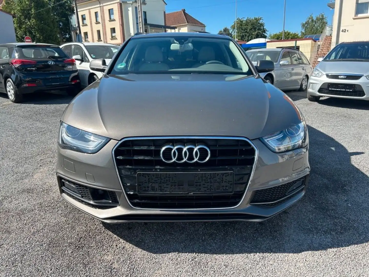 Audi A4 AVANT AMB S-LINE STANDHZ + SITZBEL + ACC +AHK Grau - 2